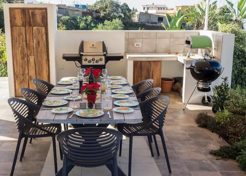 Villa Casa Vina: A Spectacular Away From It All Holiday La Orotava